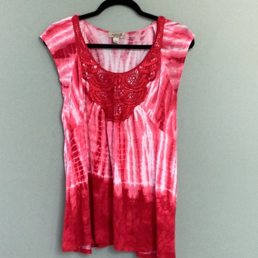 One World Cute Tye dye top size Lg